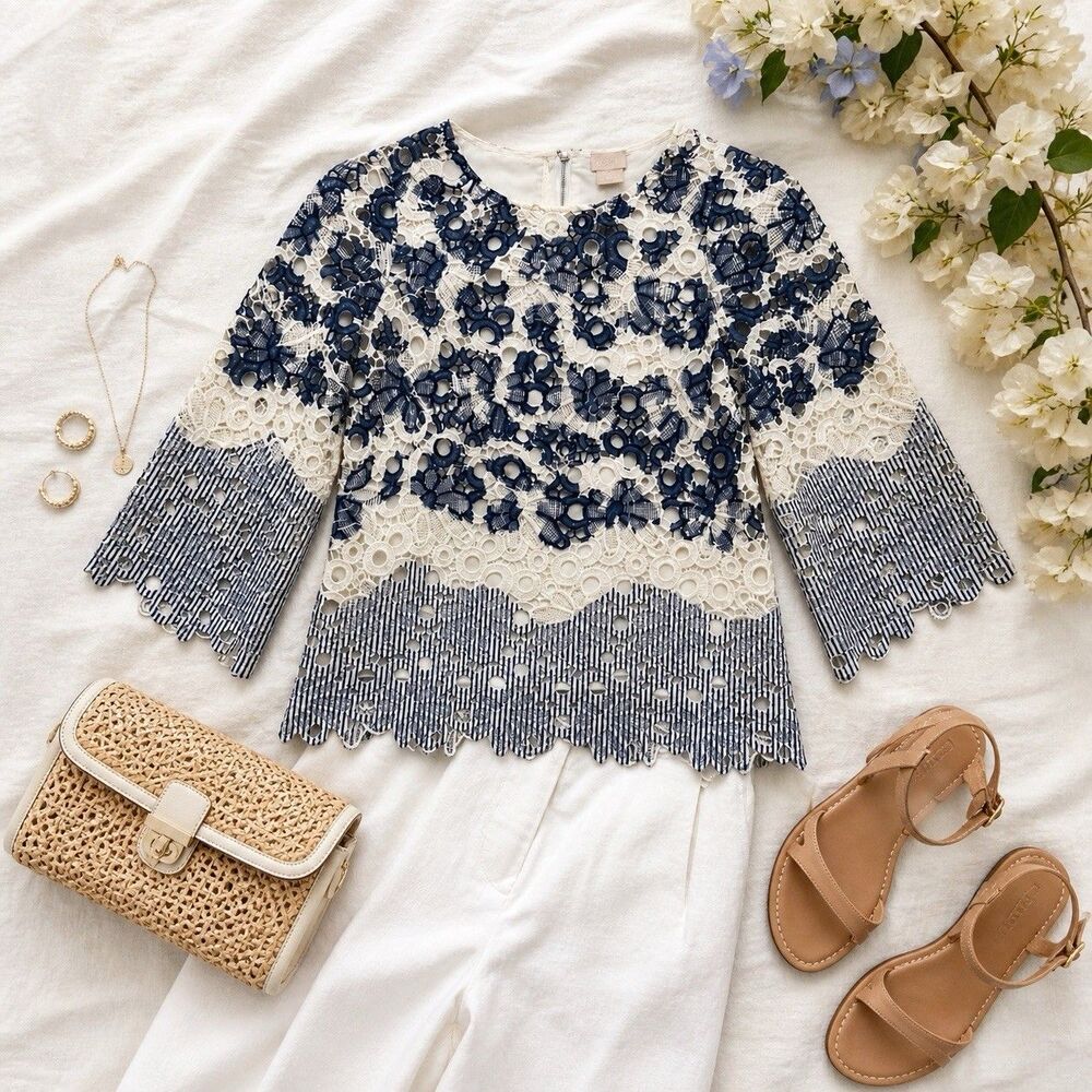 Chicos Floral Crochet Lace Tunic Top Navy White Boho Coastal Bell Sleeve XS 0P